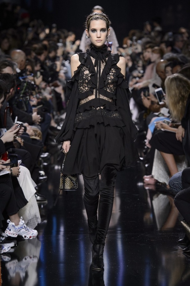 مجموعة إيلي صعب لخريف وشتاء 2017