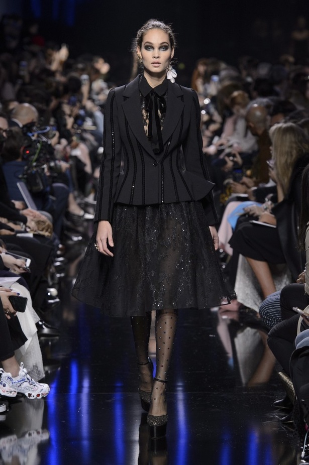 مجموعة إيلي صعب لخريف وشتاء 2017