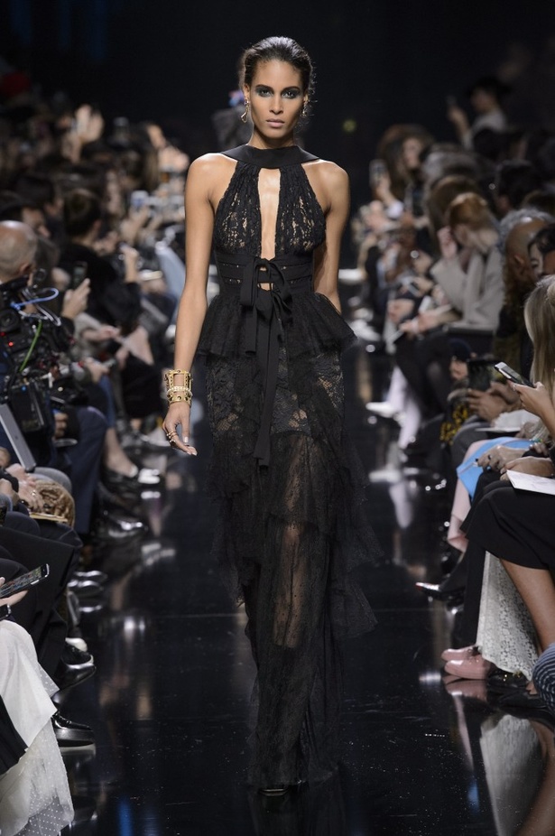 مجموعة إيلي صعب لخريف وشتاء 2017