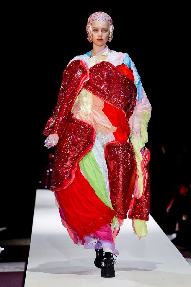 عرض ازياء كوم دي غارسون لخريف وشتاء 2018