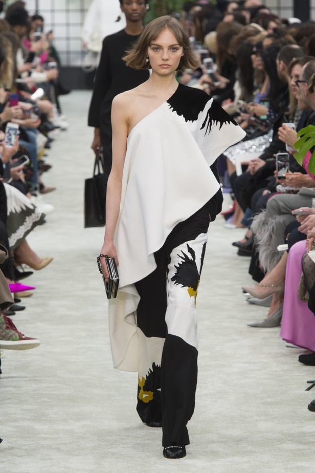 مجموعة Valentino للألبسة الجاهزة لخريف و شتاء 2018