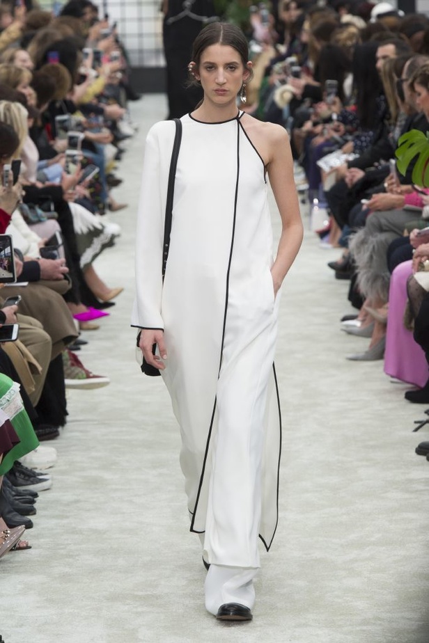 مجموعة Valentino للألبسة الجاهزة لخريف و شتاء 2018