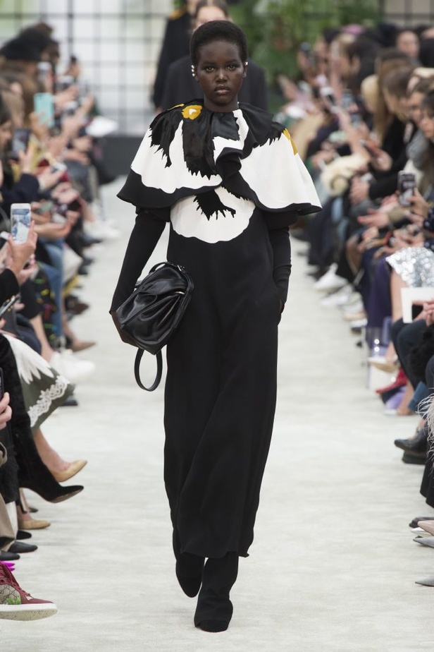 مجموعة Valentino للألبسة الجاهزة لخريف و شتاء 2018