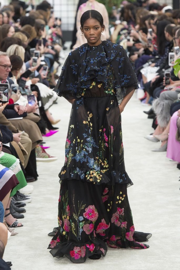 مجموعة Valentino للألبسة الجاهزة لخريف و شتاء 2018