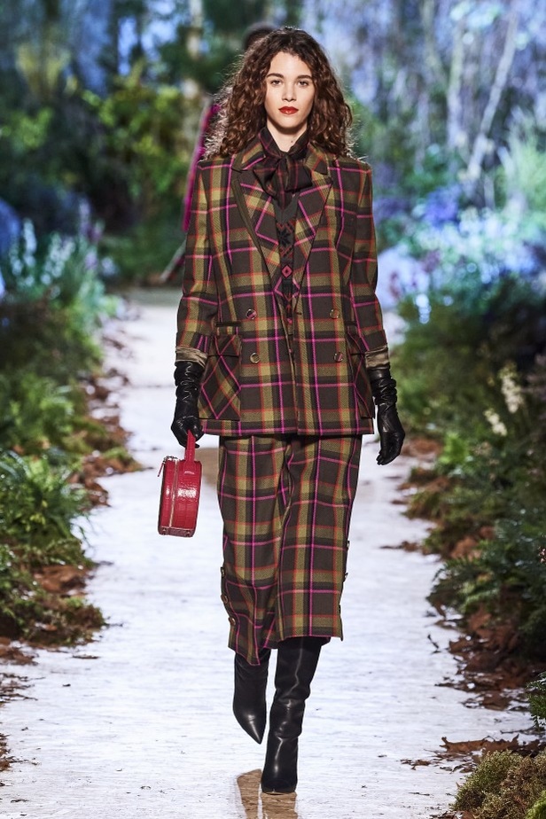 مجموعة "رالف أند روسو" Ralph & Russo لخريف وشتاء 2020 - 2021 