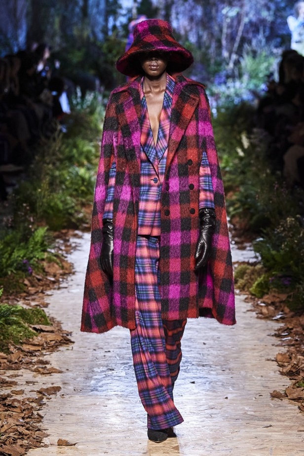 مجموعة "رالف أند روسو" Ralph & Russo لخريف وشتاء 2020 - 2021 