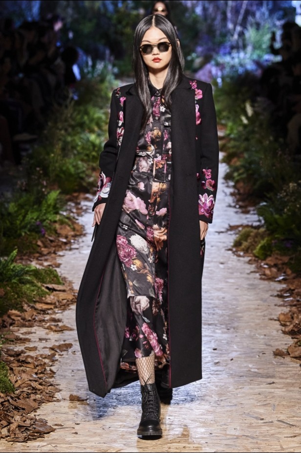 مجموعة "رالف أند روسو" Ralph & Russo لخريف وشتاء 2020 - 2021 