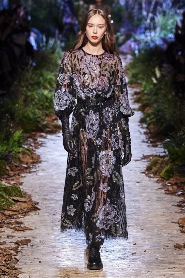 مجموعة "رالف أند روسو" Ralph & Russo لخريف وشتاء 2020 - 2021 