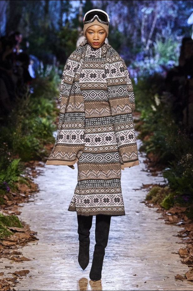 مجموعة "رالف أند روسو" Ralph & Russo لخريف وشتاء 2020 - 2021 