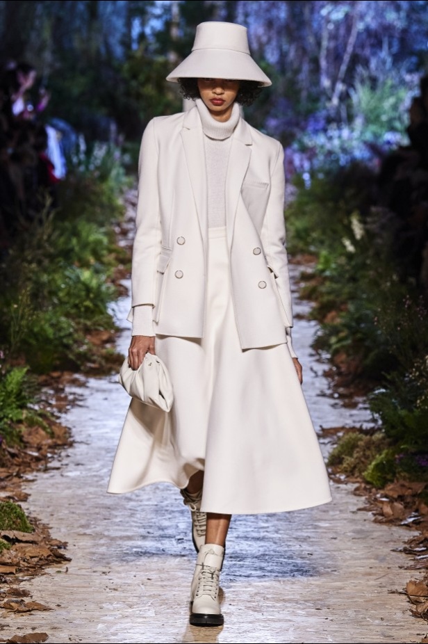 مجموعة "رالف أند روسو" Ralph & Russo لخريف وشتاء 2020 - 2021 