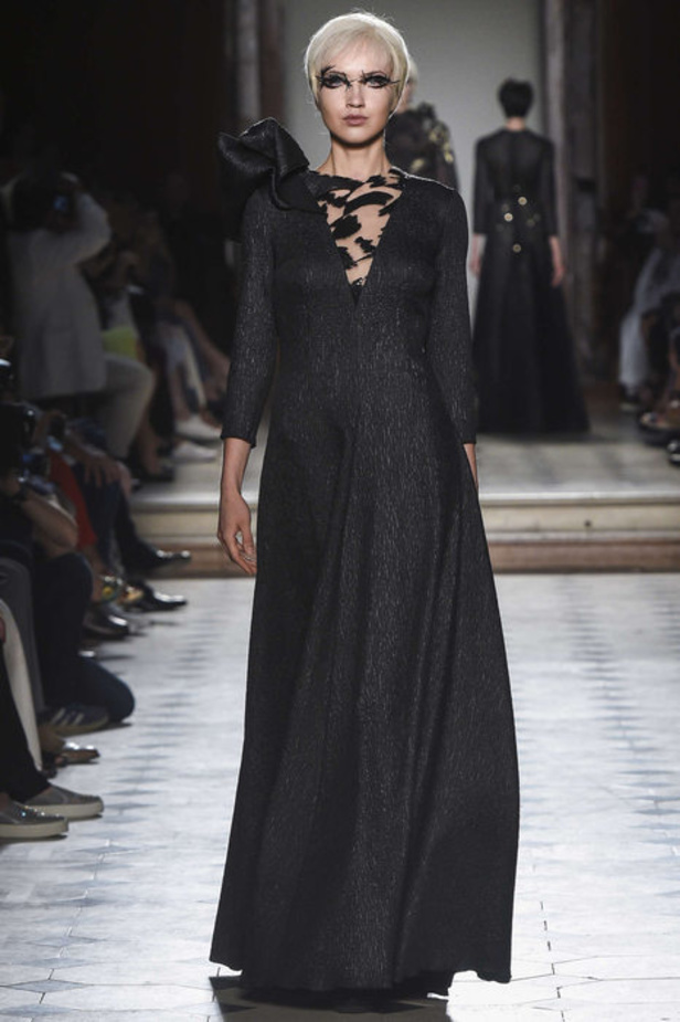 مجموعة جوليان فورنييه للهوت كوتور لموسم خريف وشتاء 2018