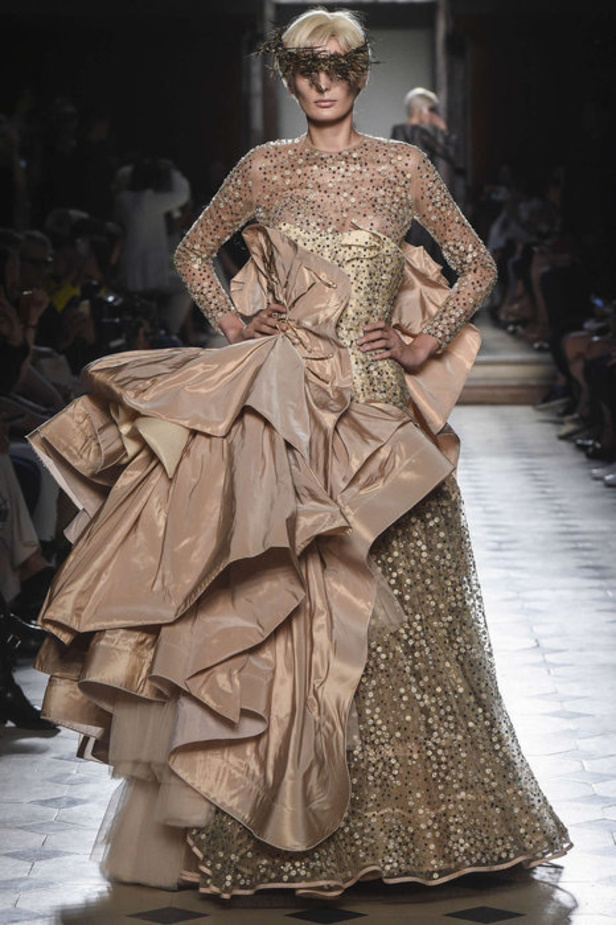 مجموعة جوليان فورنييه للهوت كوتور لموسم خريف وشتاء 2018