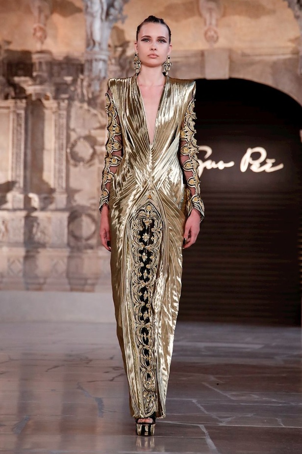 مجموعة Guo Pei للأزياء الفاخرة لخريف ٢٠١٨ !