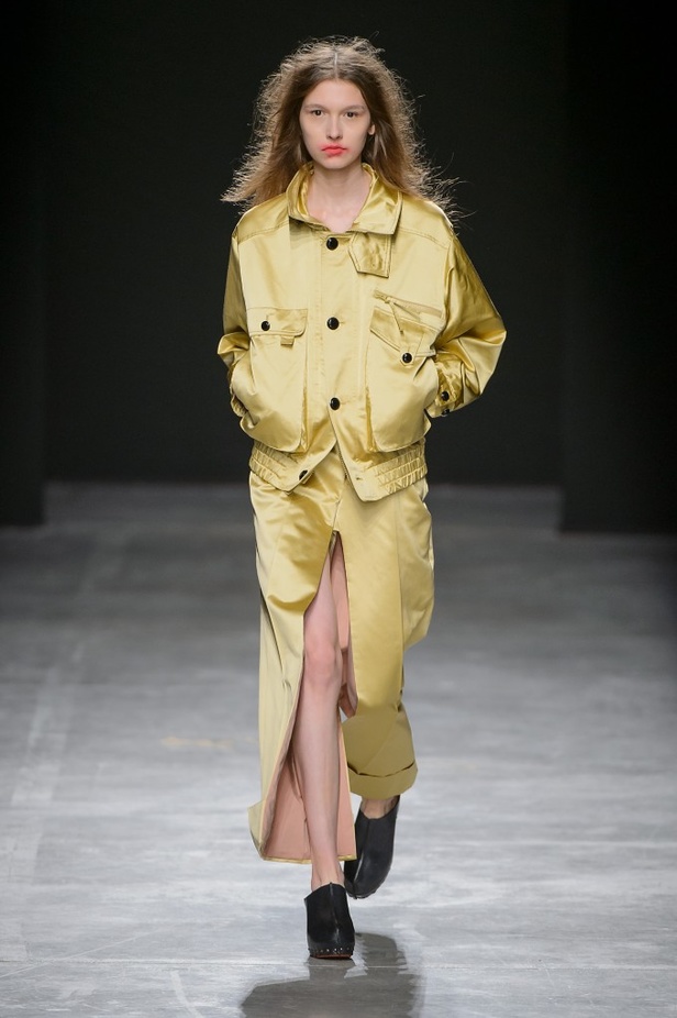 مجموعة “اندريا كرونثالر" لـ "فيفيان ويستوود” لموسم ربيع وصيف 2017