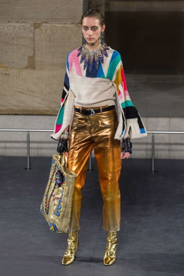 مجموعة شانيل لما قبل خريف 2019 تجمع بين الأناقة المصرية وسحر نيويورك