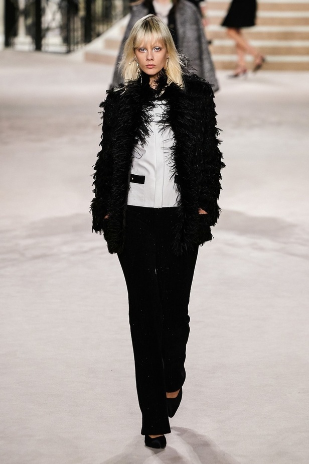 مجموعة شانيل Métiers d’Art 2020... تصاميم خالدة بلمسة عصريّة