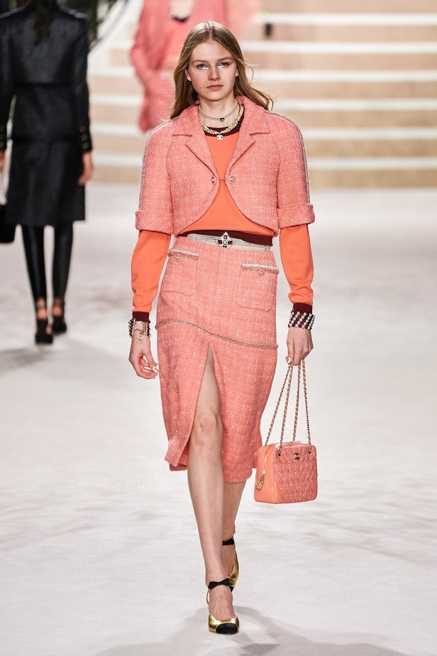 مجموعة شانيل Métiers d’Art 2020... تصاميم خالدة بلمسة عصريّة