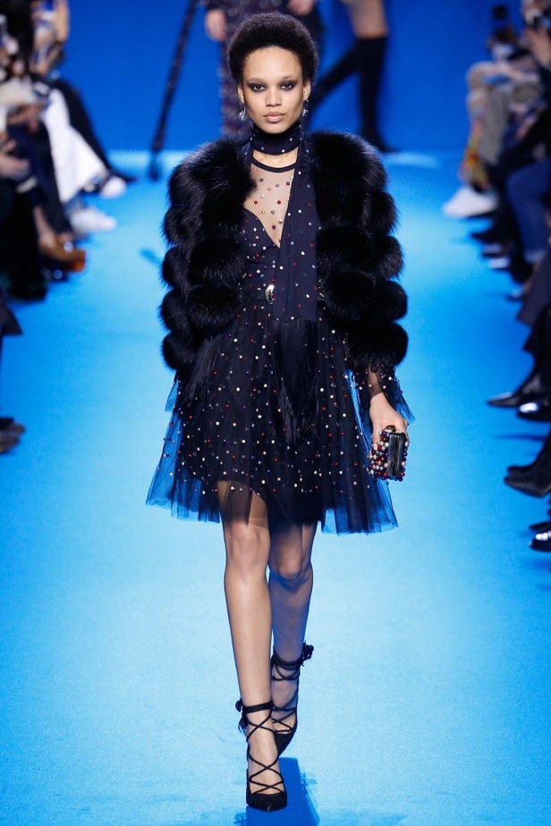 مجموعة ايلي صعب للألبسة الجاهزة لخريف وشتاء 2016-2017