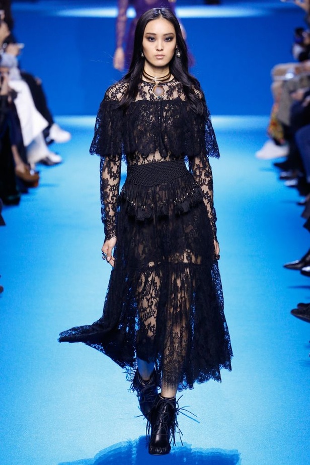 مجموعة ايلي صعب للألبسة الجاهزة لخريف وشتاء 2016-2017