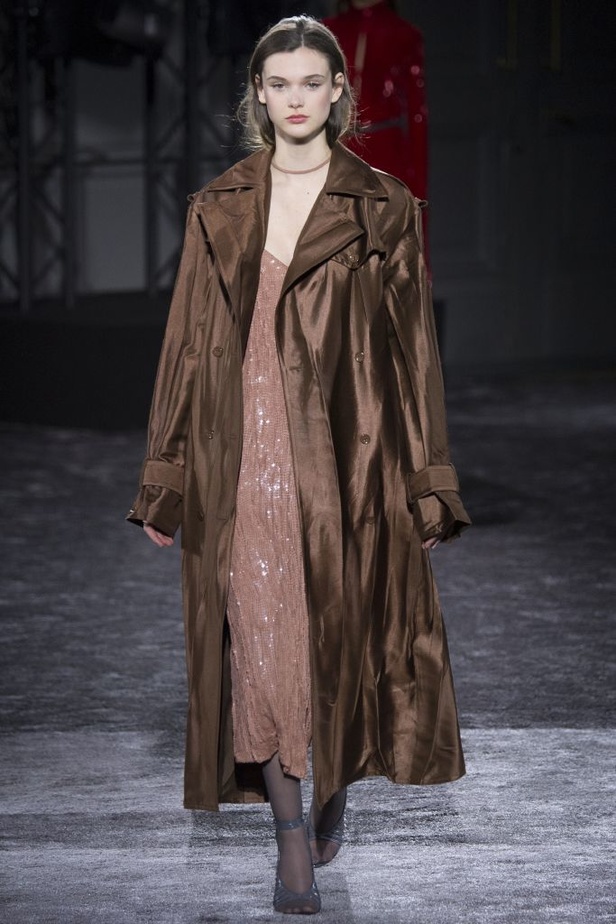 عرض نينا ريتشي لخريف وشتاء 2016-2017