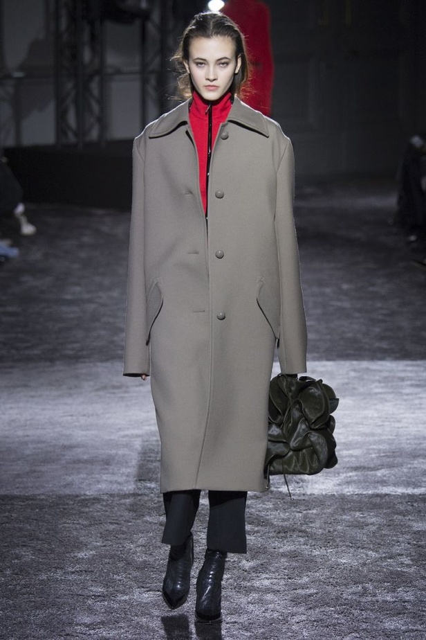 عرض نينا ريتشي لخريف وشتاء 2016-2017