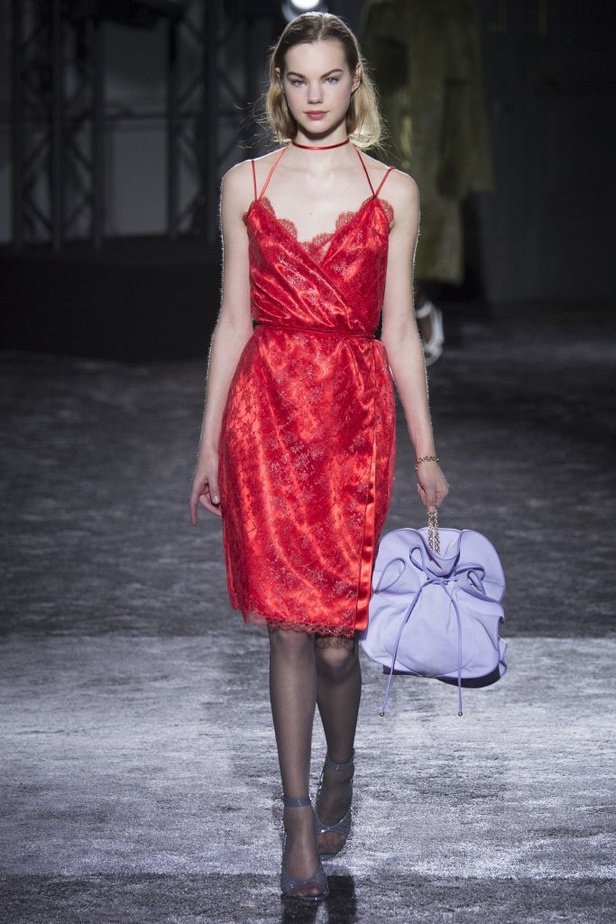 عرض نينا ريتشي لخريف وشتاء 2016-2017