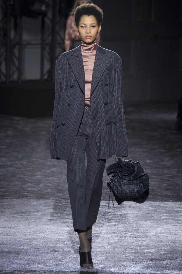 عرض نينا ريتشي لخريف وشتاء 2016-2017