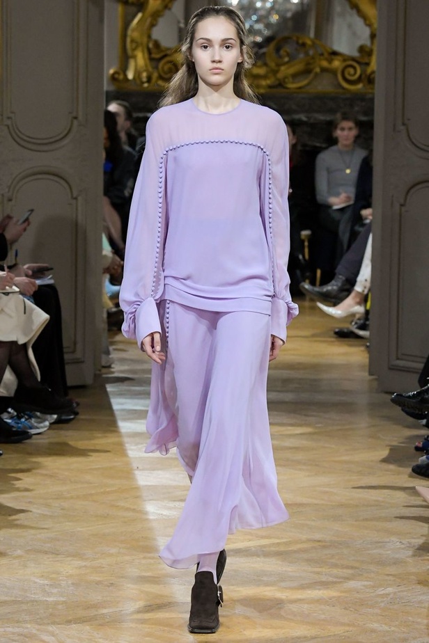 مجموعة جون غاليانو لموسم خريف وشتاء 2017-2018