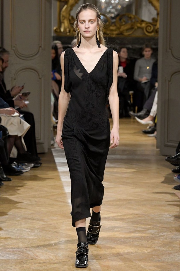 مجموعة جون غاليانو لموسم خريف وشتاء 2017-2018