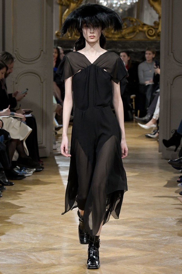 مجموعة جون غاليانو لموسم خريف وشتاء 2017-2018