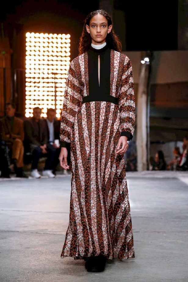 عرض ازياء جيامباتيستا فالي لموسم خريف وشتاء 2018