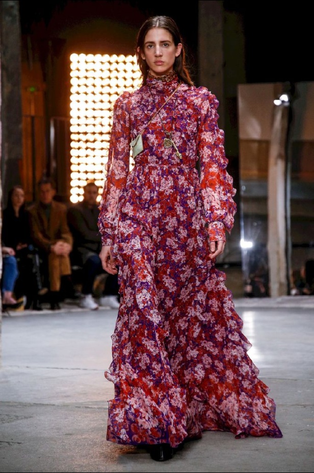 عرض ازياء جيامباتيستا فالي لموسم خريف وشتاء 2018