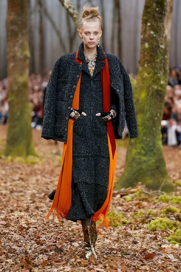 مجموعة شانيل لخريف 2018 تنقلنا الى أحضان الطبيعة الخلابة