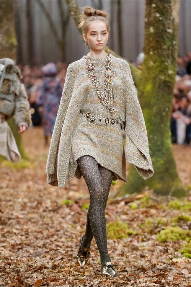 مجموعة شانيل لخريف 2018 تنقلنا الى أحضان الطبيعة الخلابة