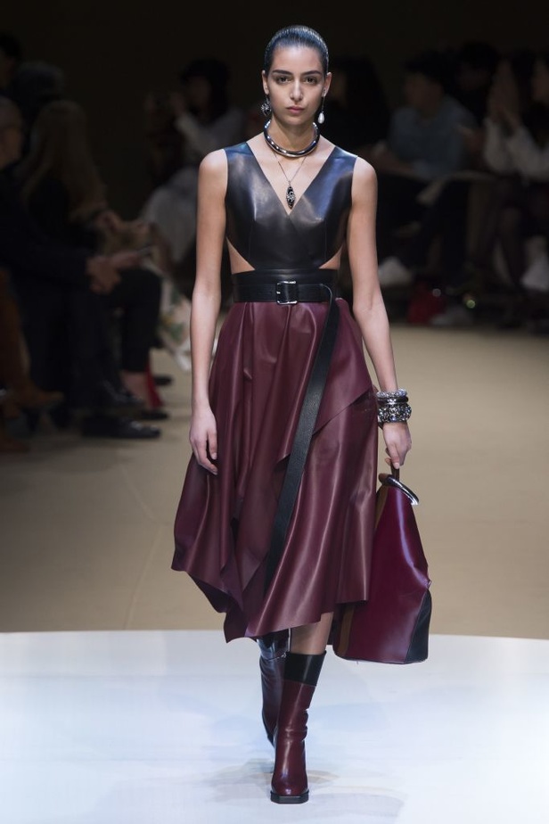 مجموعة Alexander McQueen لخريف و شتاء 2018