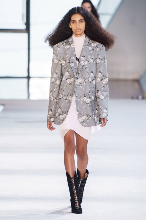 مجموعة Giambattista Valli للألبسة الجاهزة لخريف 2019