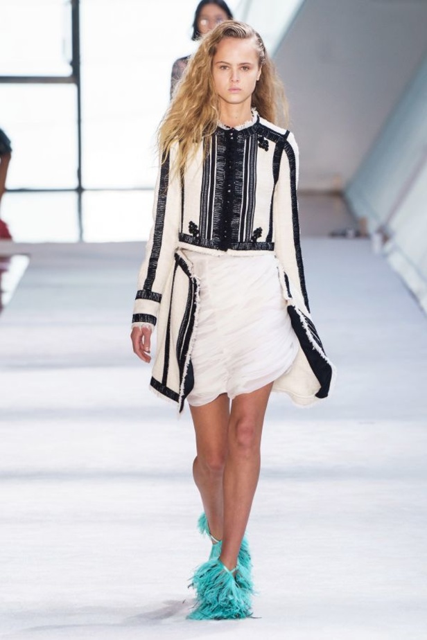 مجموعة Giambattista Valli للألبسة الجاهزة لخريف 2019