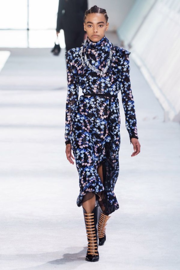 مجموعة Giambattista Valli للألبسة الجاهزة لخريف 2019