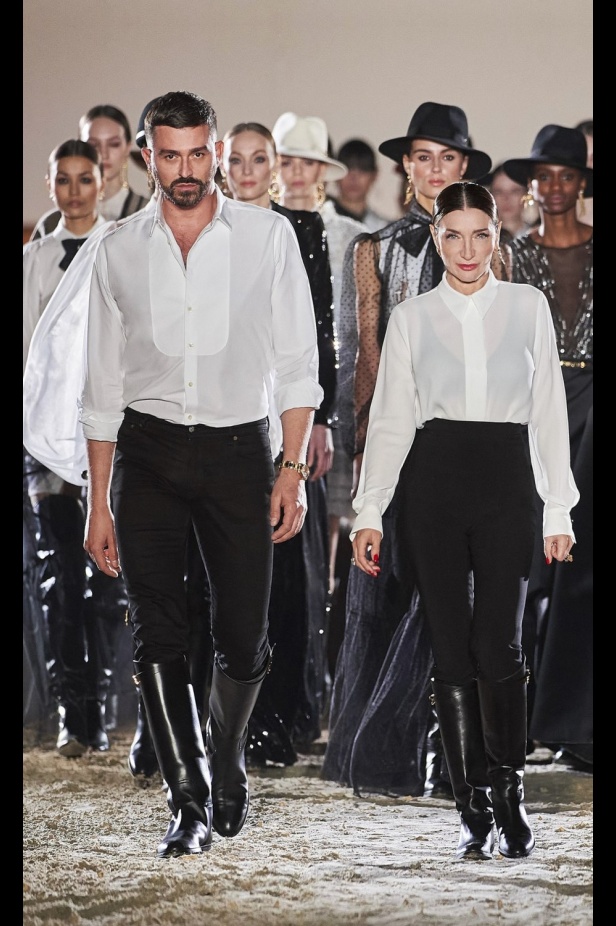 عرض ازياء مجموعة Elisabetta Franchi لخريف وشتاء 2021 من اسبوع الموضة في ميلانو