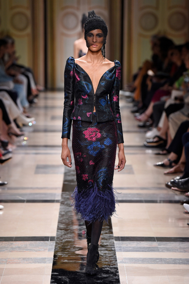 مجموعة Giorgio Armani Prive للأزياء الراقية لشتاء 2018 !