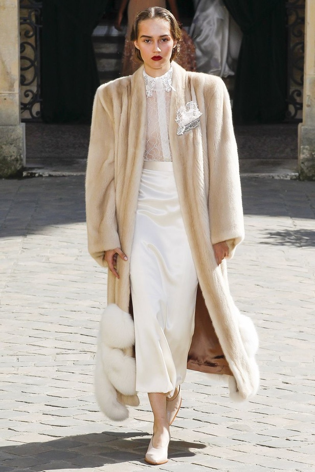 مجموعة "يوليانا سيرجينكو" للهوت كوتور لموسم خريف 2017