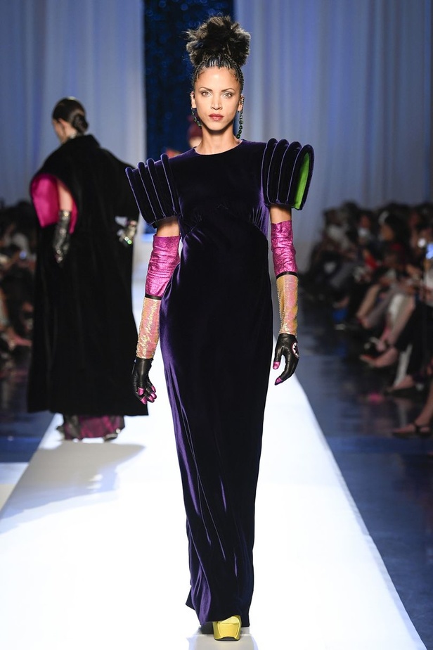 مجموعة "جان بول غوتييه" للهوت كوتور لخريف 2017