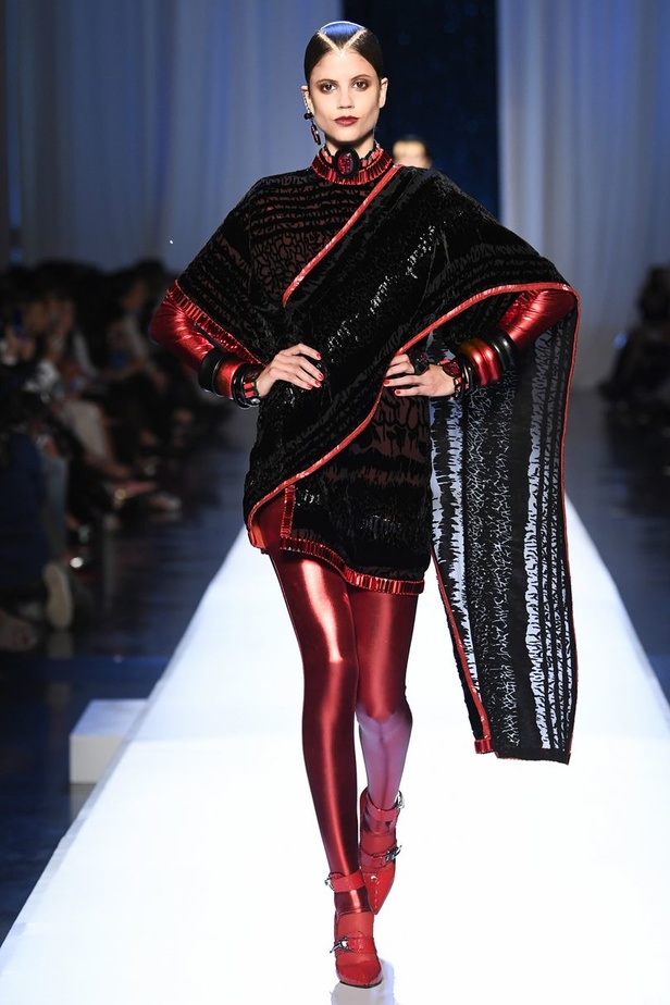 مجموعة "جان بول غوتييه" للهوت كوتور لخريف 2017