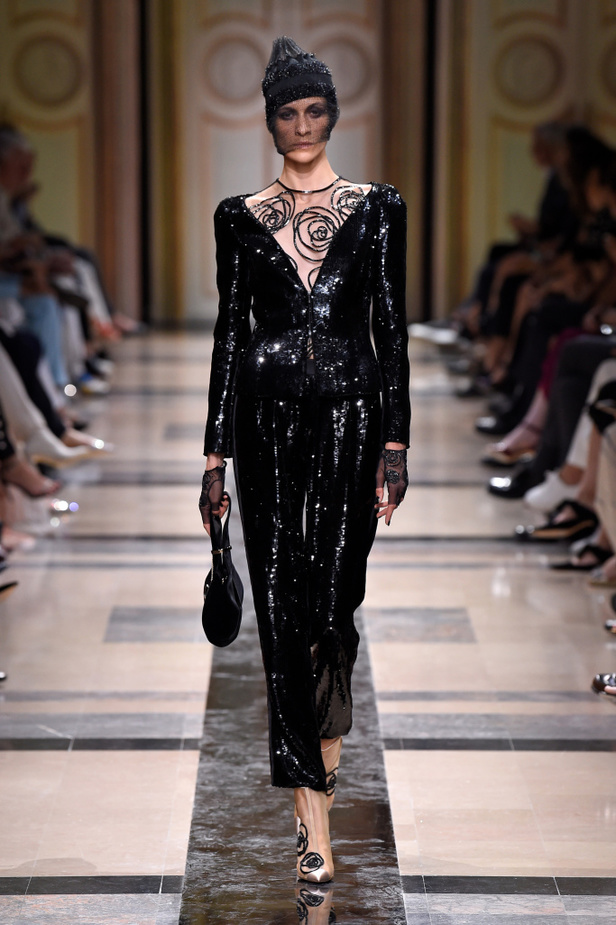 مجموعة Giorgio Armani Prive للأزياء الراقية لشتاء 2018 !