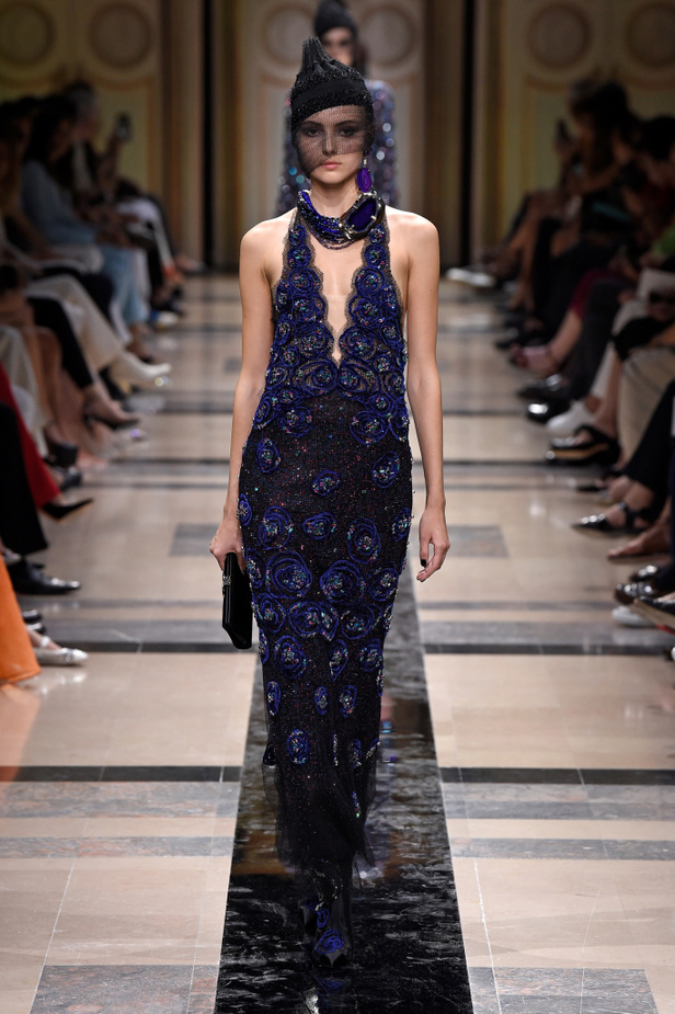 مجموعة Giorgio Armani Prive للأزياء الراقية لشتاء 2018 !