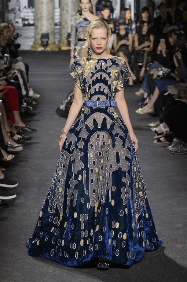 مجموعة ايلي صعب الملكية ضمن أسبوع الموضة في باريس 