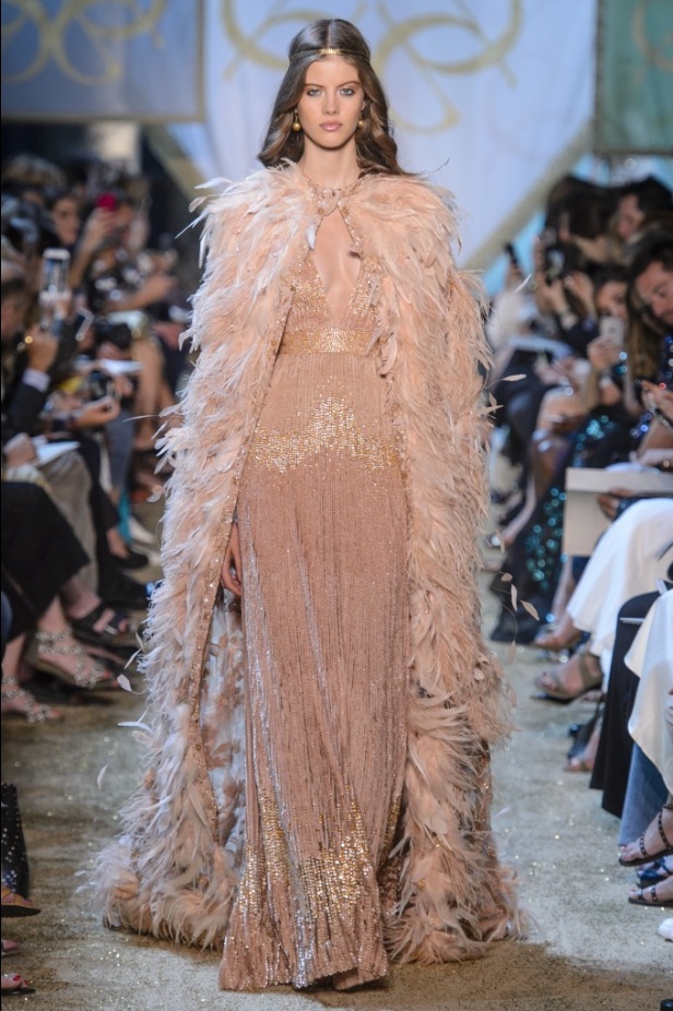 مجموعة ايلي صعب الملكية ضمن أسبوع الموضة في باريس 