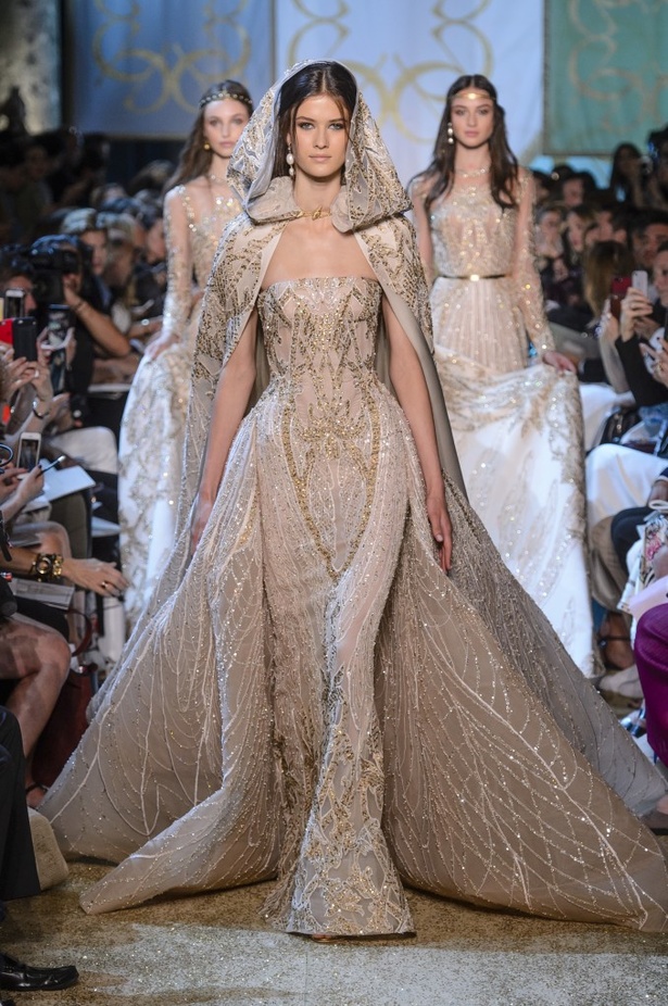 مجموعة ايلي صعب الملكية ضمن أسبوع الموضة في باريس 