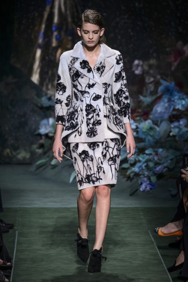 مجموعة Fendi من الألبسة الفاخرة لخريف وشتاء 2017