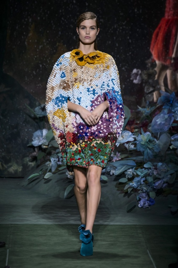 مجموعة Fendi من الألبسة الفاخرة لخريف وشتاء 2017